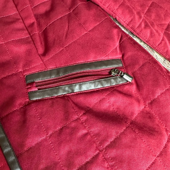 Pendleton Women's Quilted Jacket - Picture 4 of 5